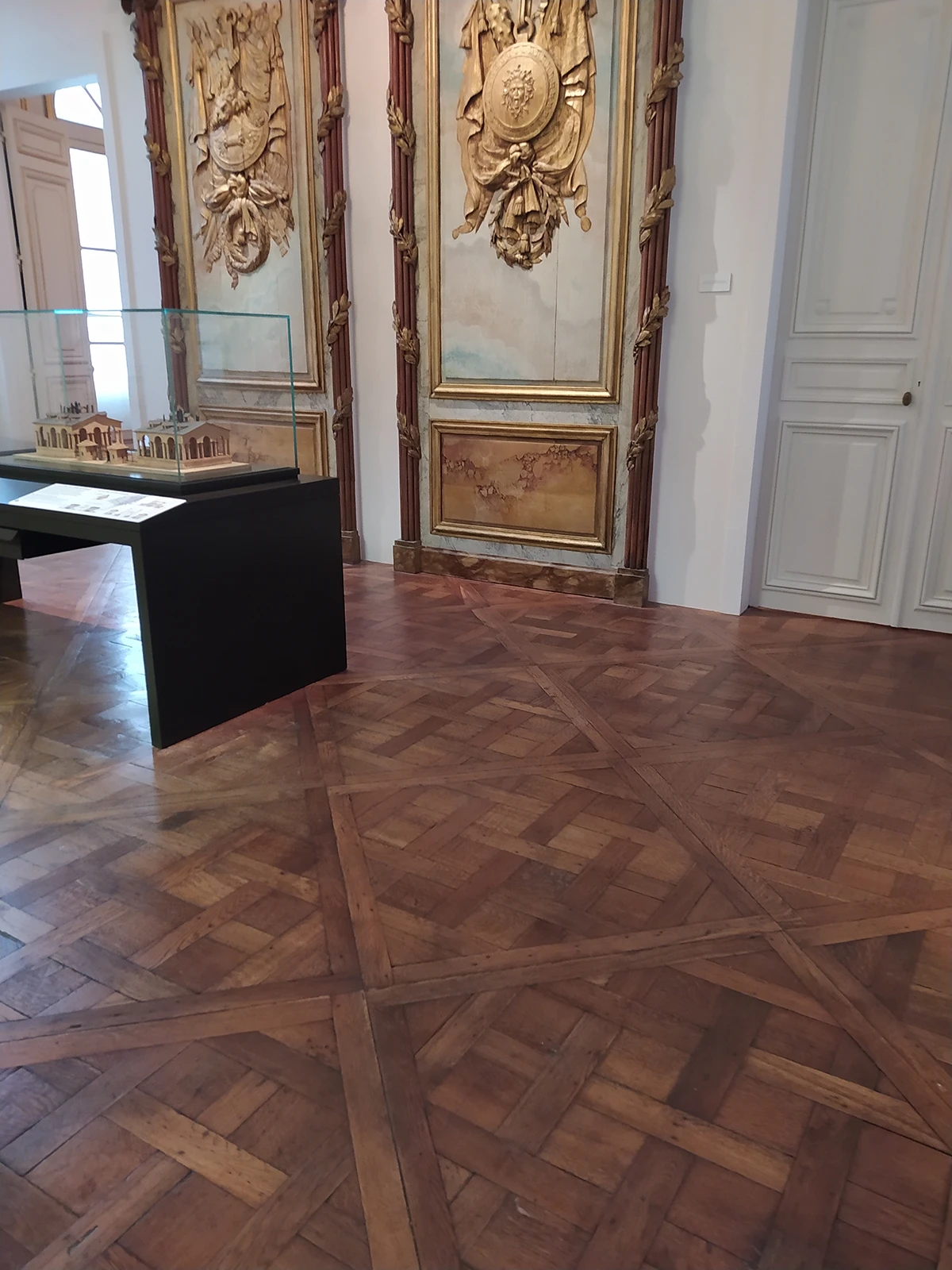 parquet versailles château